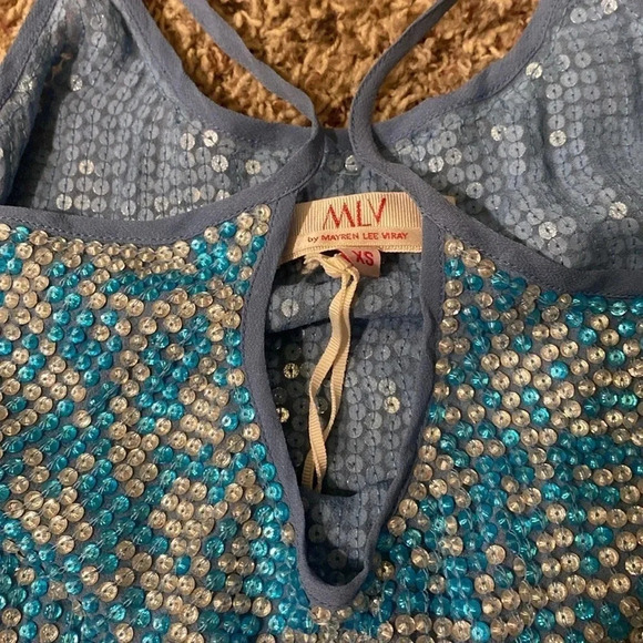 MLV clear and light blue beaded top - Picture 5 of 7